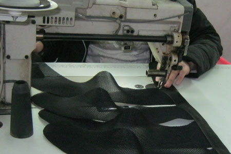 箱包手袋定制加工控制车缝质量