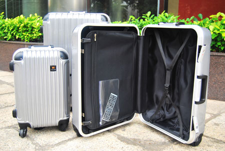 企业年度旅行箱包如何选择